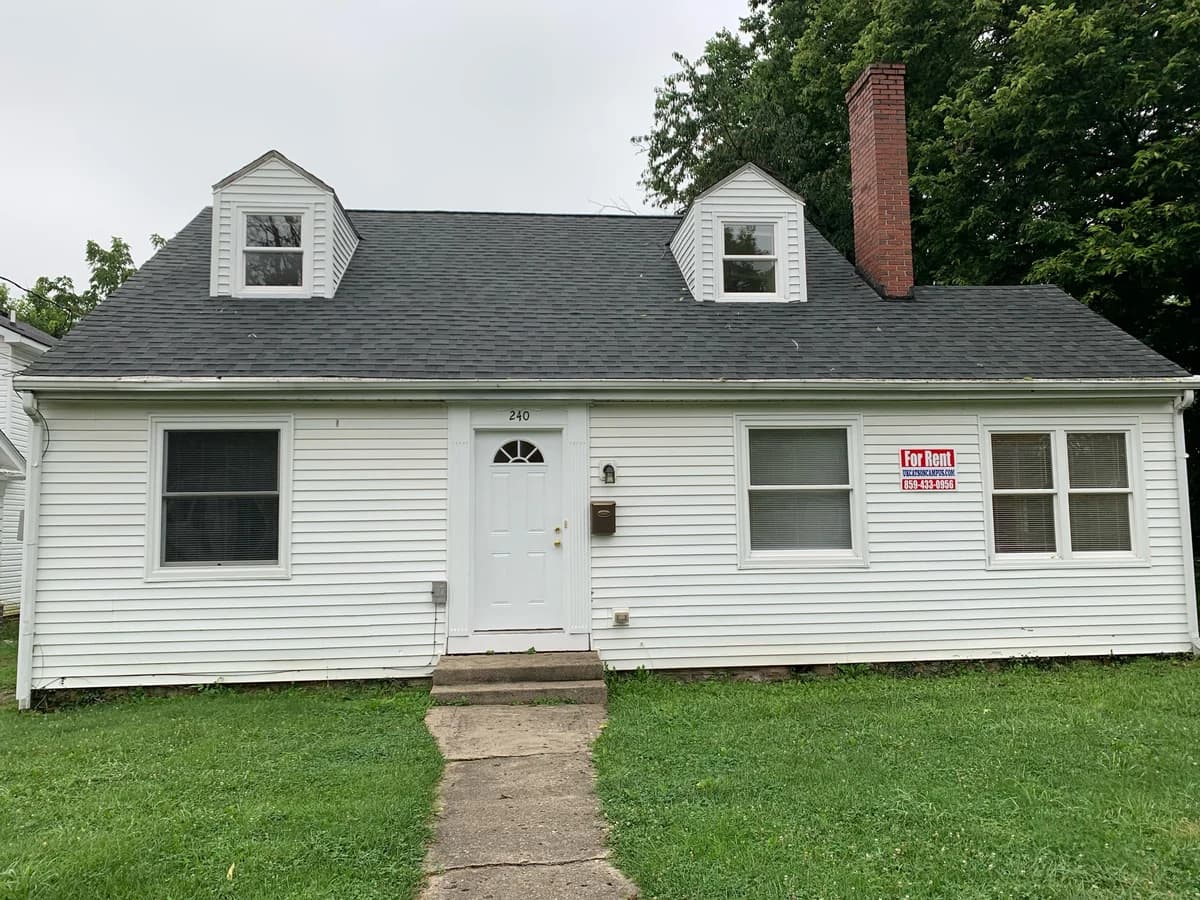 Lexington apartments for rent - Property image - 240 Forest Park Road - 1