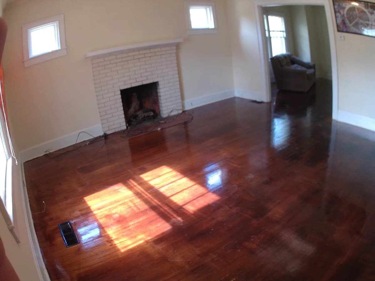 Lexington apartments for rent - Property image - 1113 Crescent Ave. - 2
