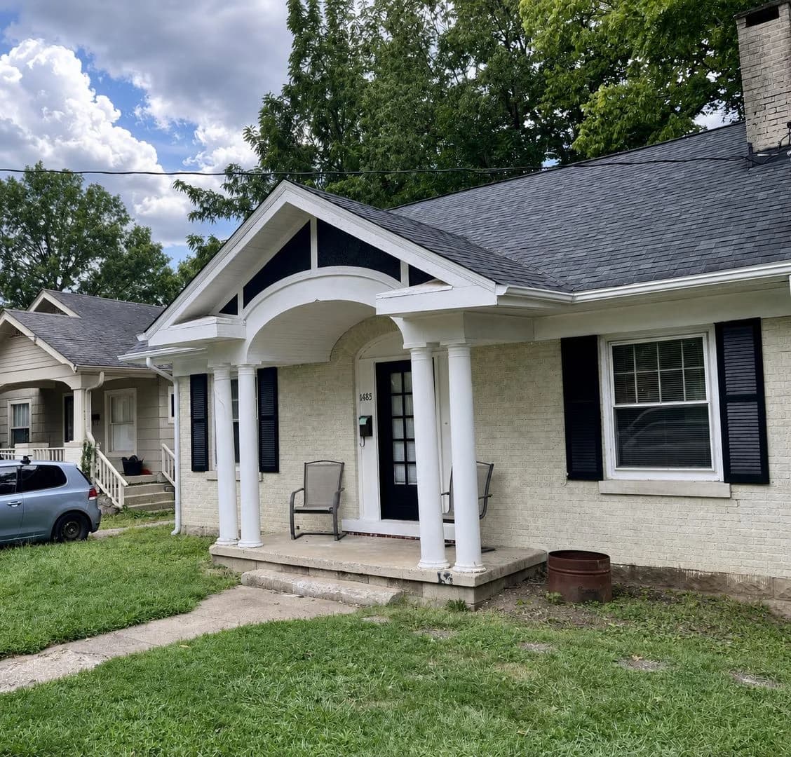 Lexington apartments for rent - Property image - 1485 Elizabeth St - 2