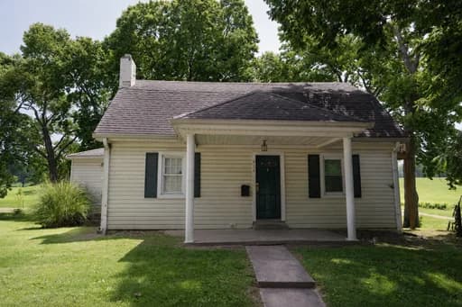 Lexington apartments for rent - Property image - 804 Golfview Drive - 1