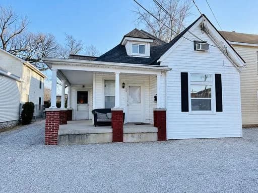 Lexington apartments for rent - Property image - 424 Woodland Avenue - 1