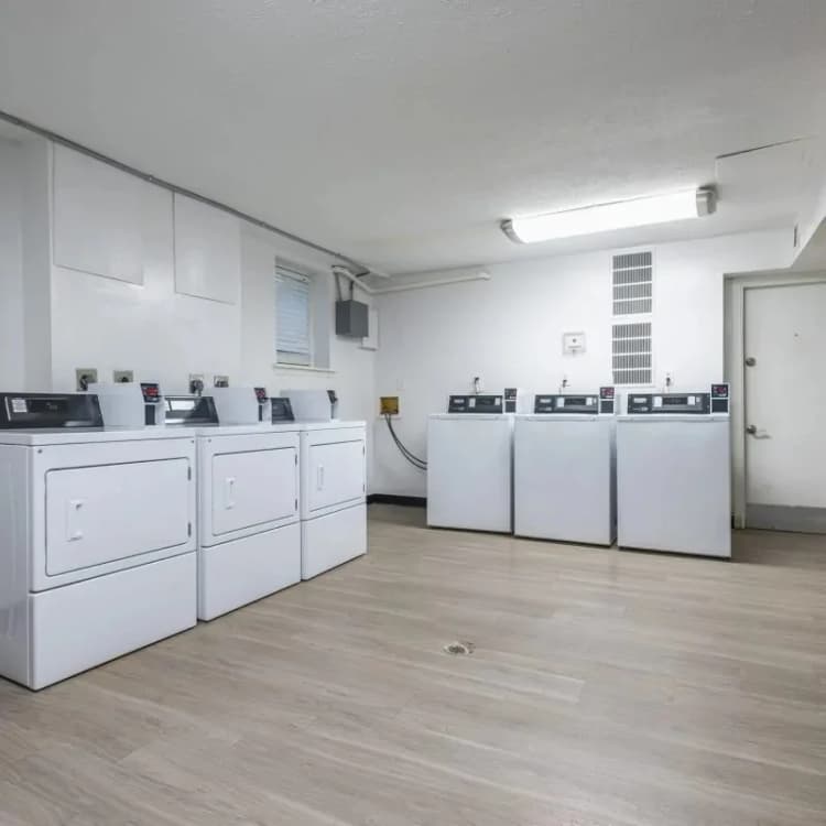 Lexington apartments for rent - image - Limestone Square & Medical Villas Apartments -_ (7).jpg