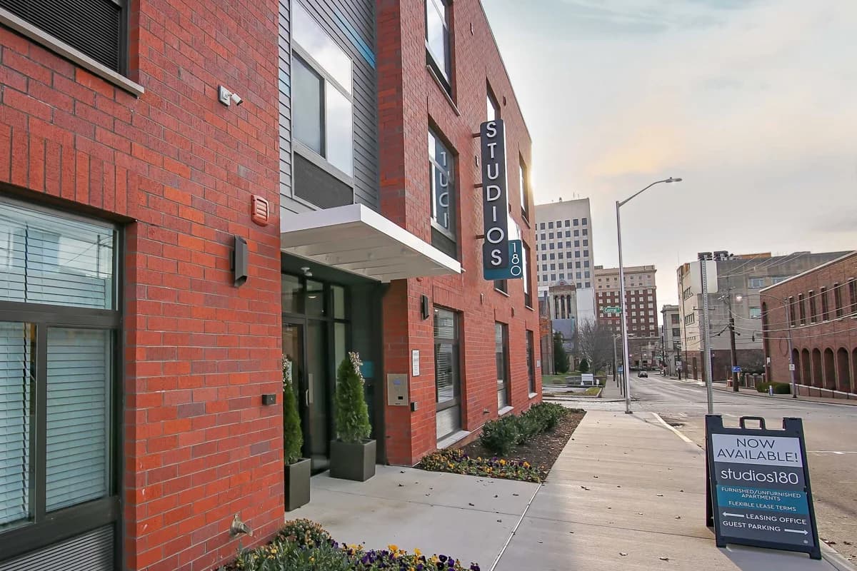 Lexington apartments for rent - Property image - Studios 180 - 1