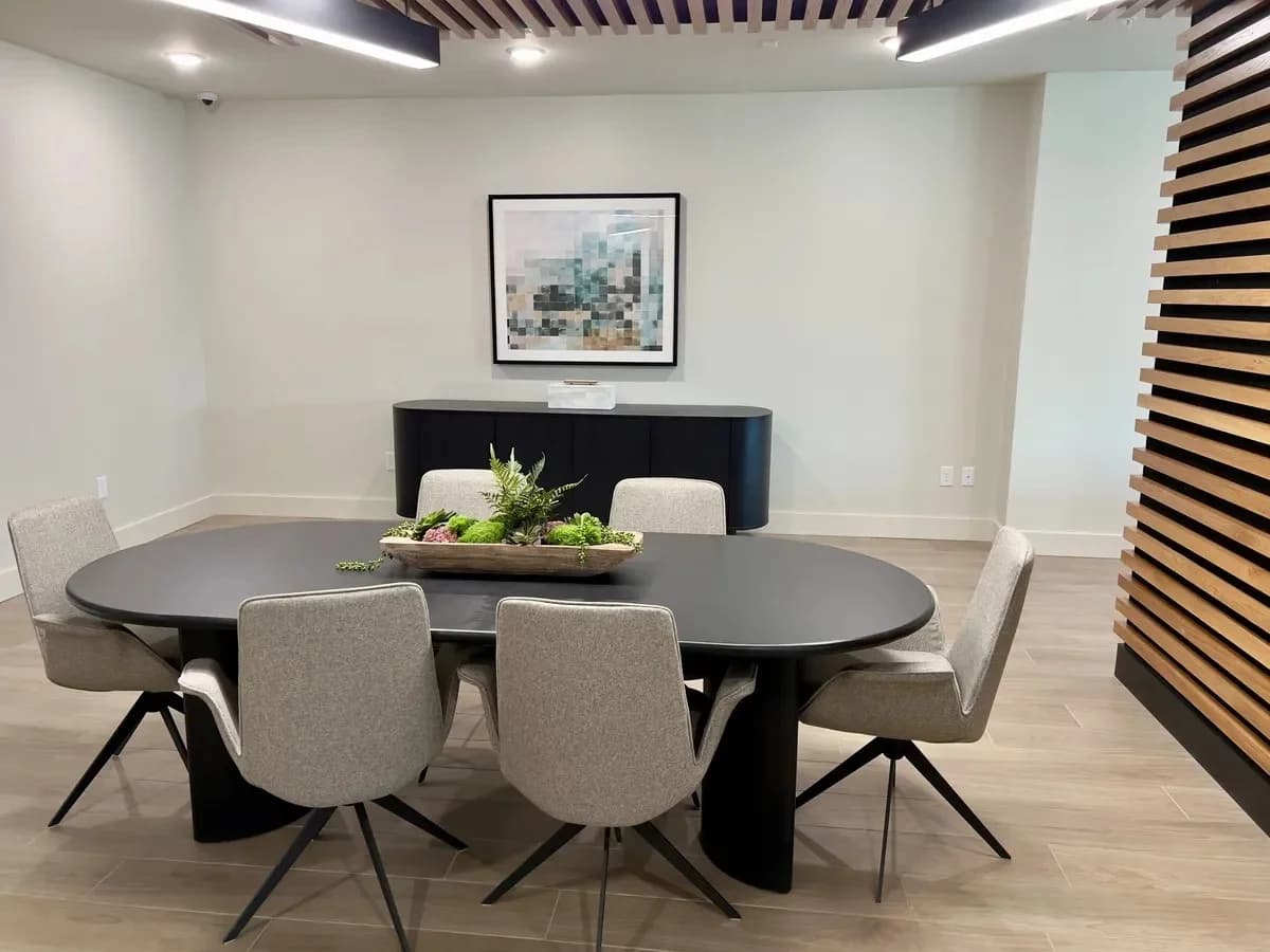 Lexington apartments for rent - Property image - Studios 340 - 3