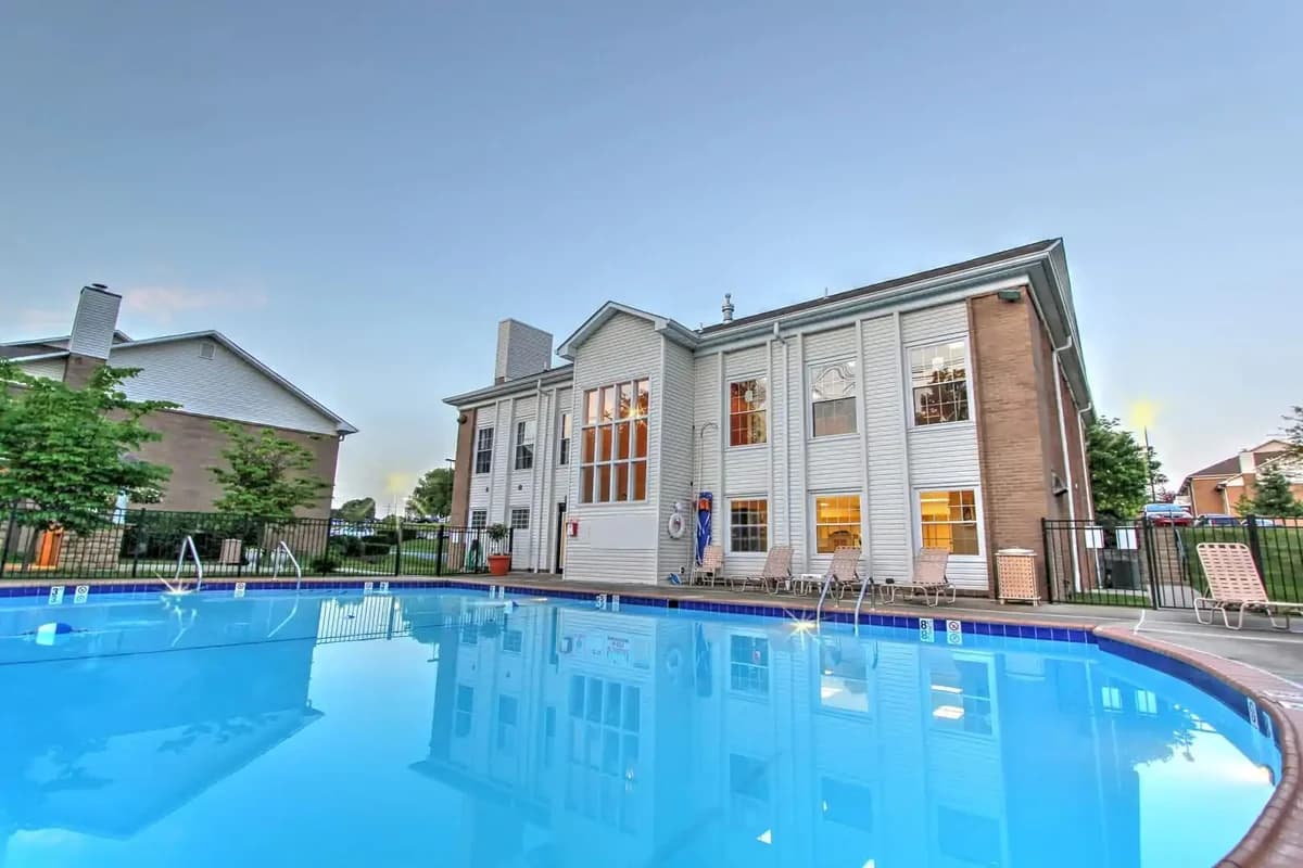 Lexington apartments for rent - Property image - The Reserve at Merrick - 3
