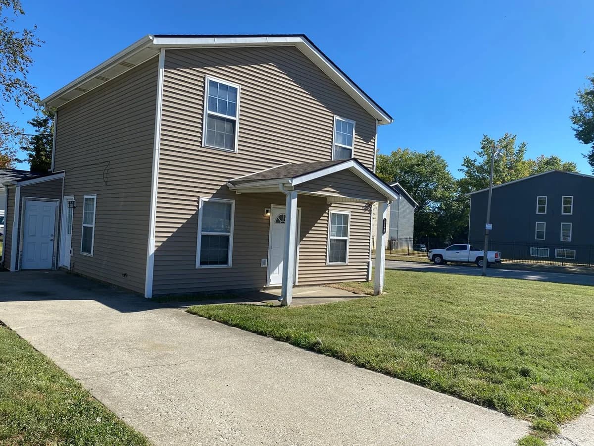 Lexington apartments for rent - Property image - 1199 Winburn Drive - 2