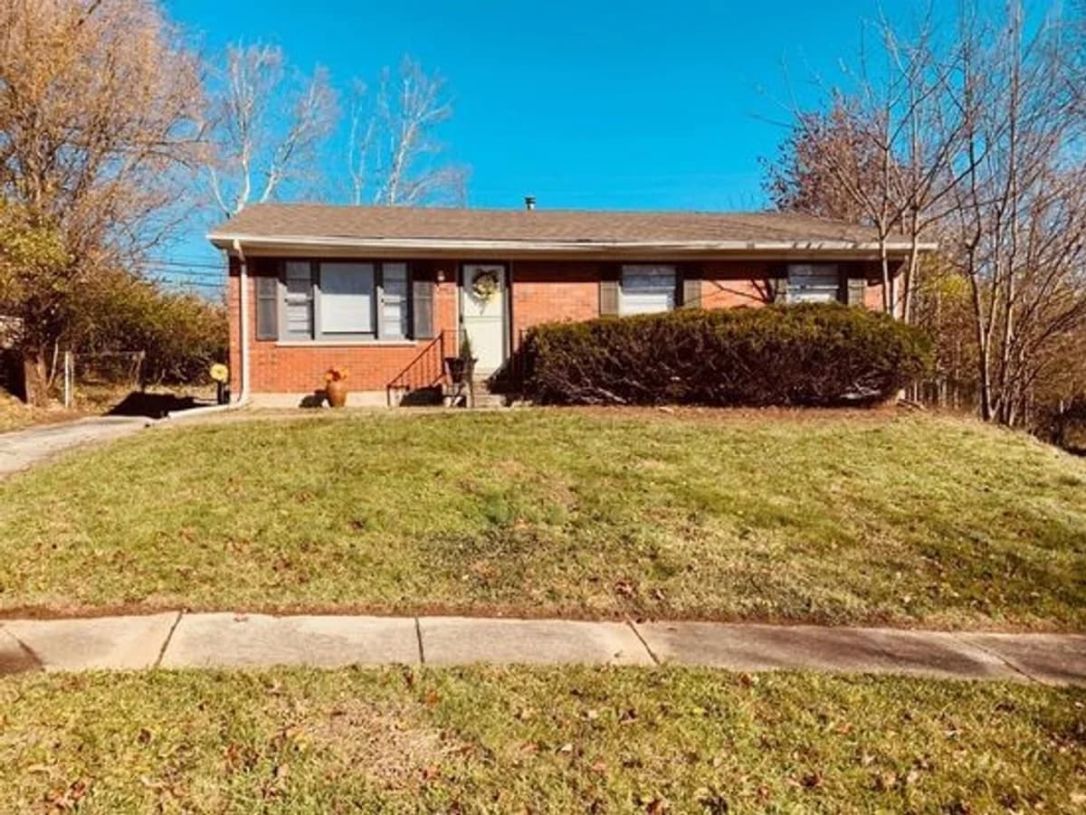 Lexington apartments for rent - Property image - 2457 Mirahill Drive - 1