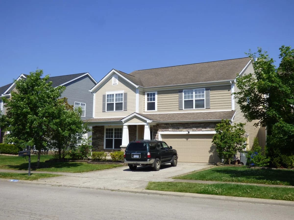 Lexington apartments for rent - Property image - 4437 Walnut Creek Dr - 1
