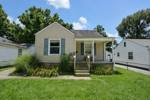 Lexington apartments for rent - Property image - 636 Golfview Drive - 2