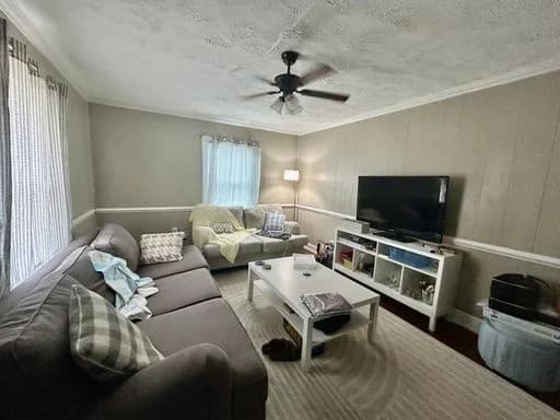 Lexington apartments for rent - Property image - 647 Golfview Drive - 2