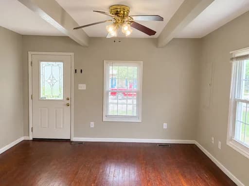 Lexington apartments for rent - Property image - 640 Golfview Drive - 3