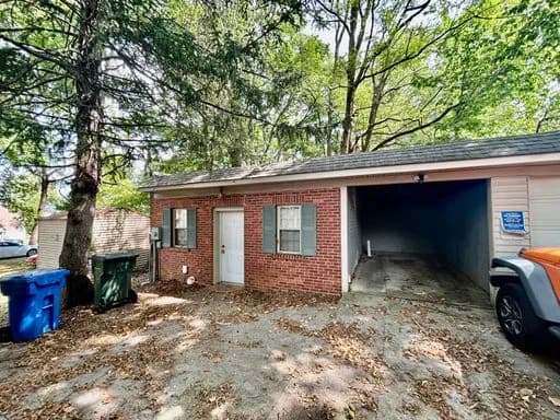 Lexington apartments for rent - Property image - 238 Rose St - 1