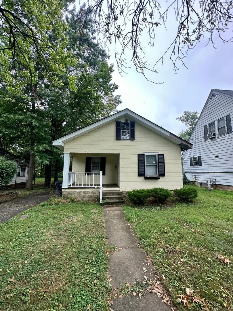 Lexington apartments for rent - Property image - 1513 Elizabeth Street - 1