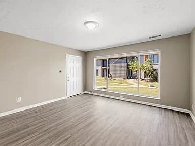 Lexington apartments for rent - image - Cambridge Apartments - 28.webp