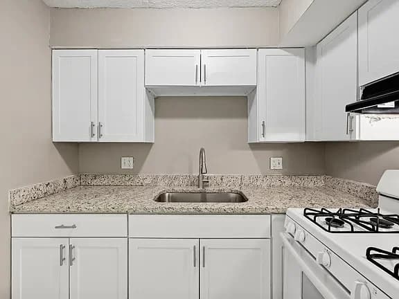Lexington apartments for rent - image - Cambridge Apartments - 29.webp