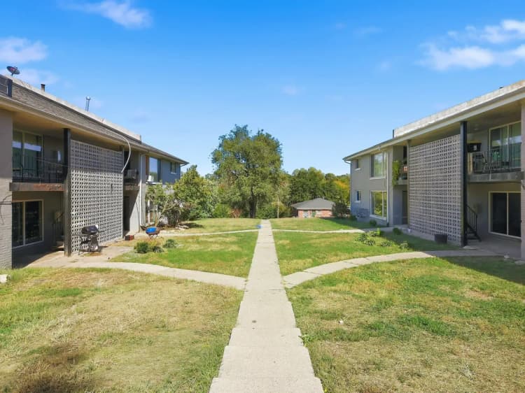Lexington apartments for rent - image - Cambridge Apartments - 31.webp