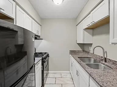 Lexington apartments for rent - image - Cambridge Apartments - 26.webp