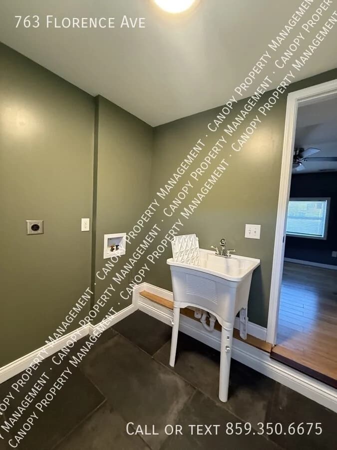 Lexington apartments for rent - image - 13_IMG_5591.JPEG