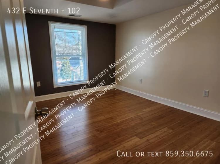 Lexington apartments for rent - image - 07_432-102_bedroom.jpg